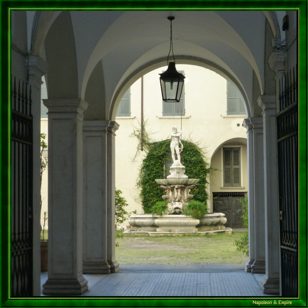 Patio of Palazzo Fenaroli in Brescia