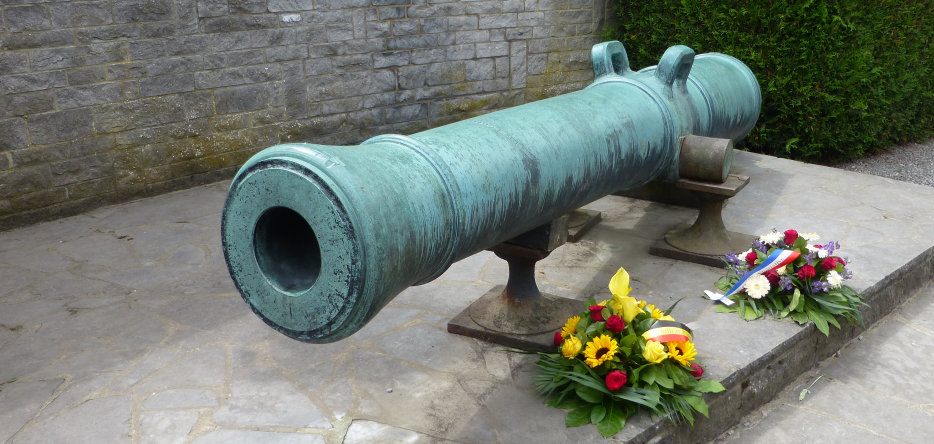 Canon de forteresse Le Formidable, exposé à Ligny