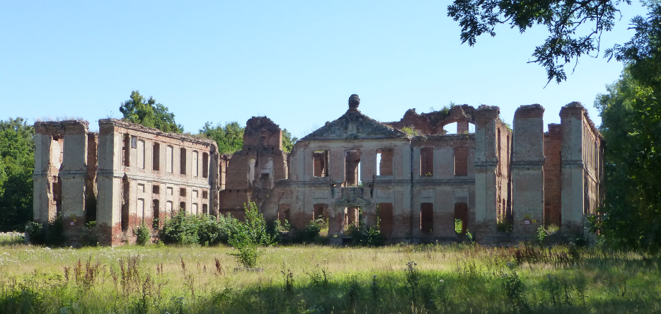 Ruines of Finckenstein Castle