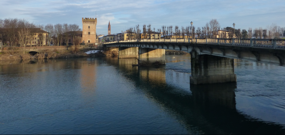 Le pont sur la rivière Adda à Pizzighettone