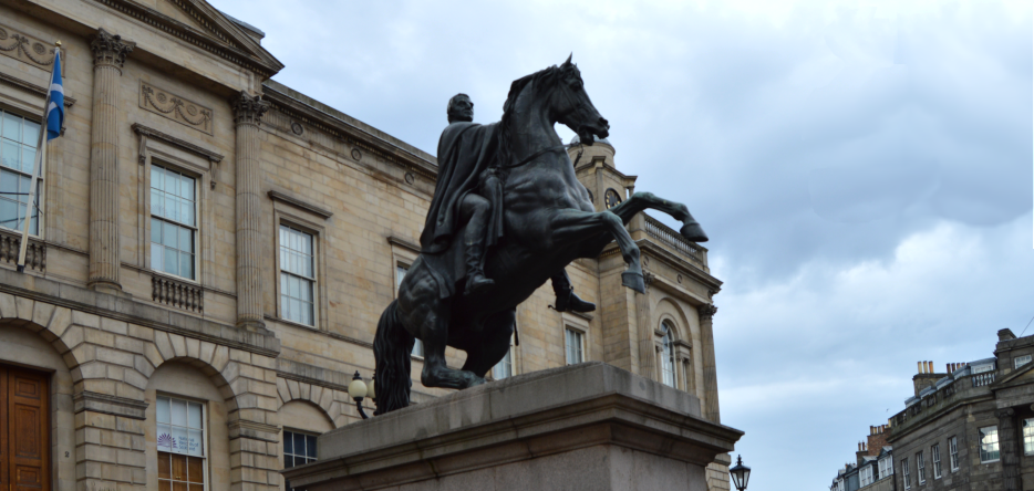 Statue of the Duke of Wellington in Edinburgh