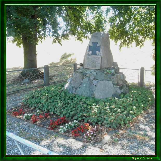Memorial to Starsiedel, view 2