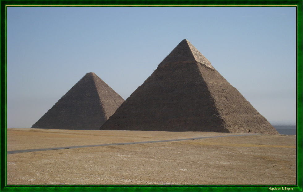 Les Pyramides de Gizeh (vue numéro 2)