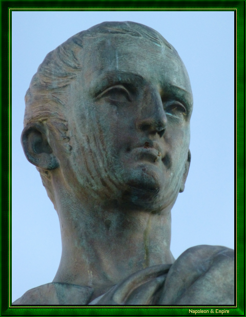 Statue de Joseph Bonaparte, place De Gaulle à Ajaccio