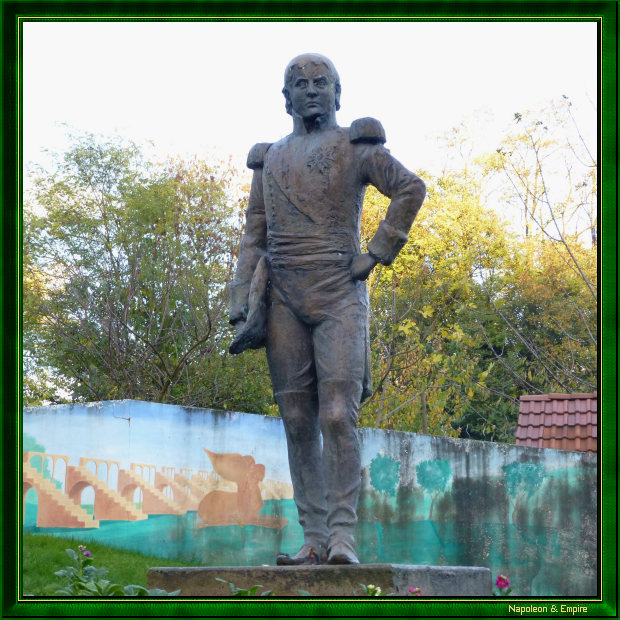Statue of General Bertrand