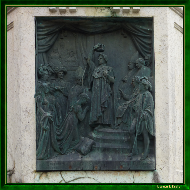 Statue de Bonaparte à Auxonne, bas-relief 4