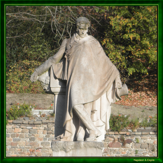 Statue de François-René de Chateaubriand à Combourg
