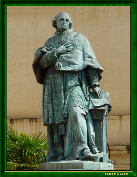 Statue du cardinal Fesch à Ajaccio