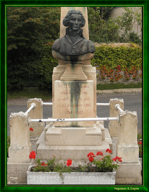 Statue of General Louis Pelletier