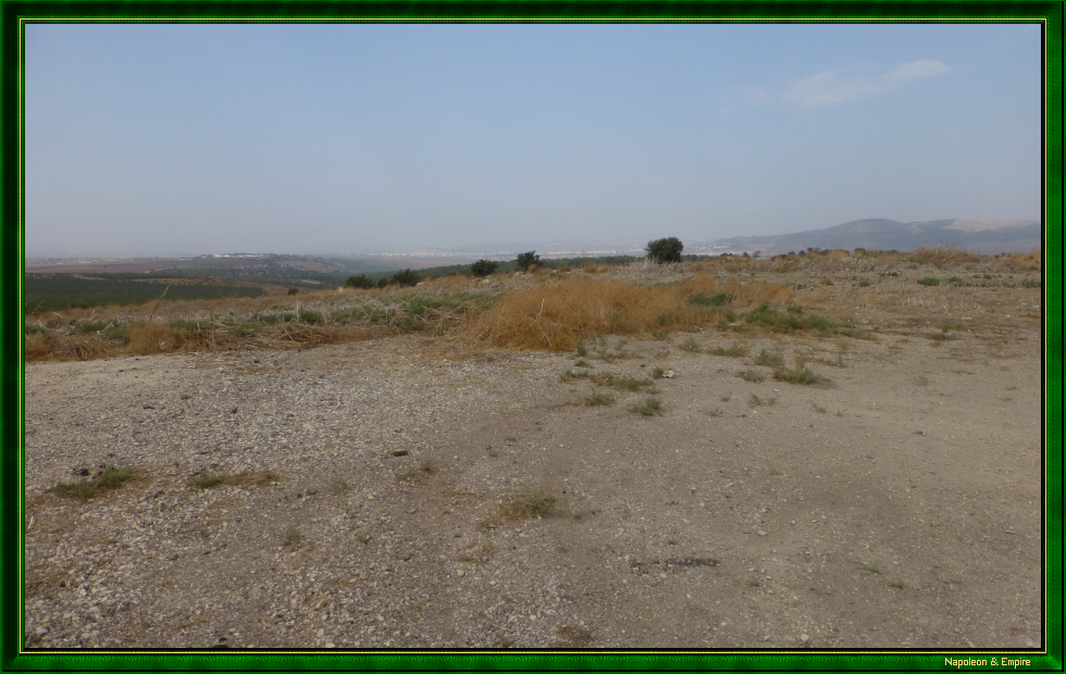 Panorama depuis l'emplacement du village de Noures, vue 1