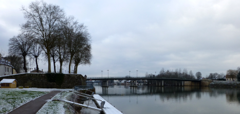 The bridge over the river Saône in Auxonne