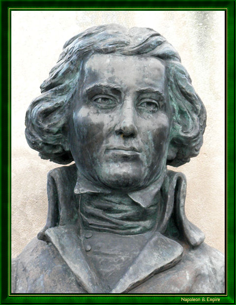 "Louis Pelletier". Bust adorning a monument in Saint-Lubin-de-la-Haye.